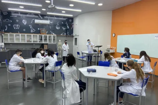 LABORATÓRIO DE QUÍMICA
