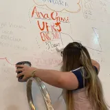 Os alunos do Extensivo e Ensino Médio participaram do processo de renovação da parede dos APROVADOS para 2023.