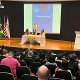 Conexão Literária: Bate-papo com a autora Keka Reis