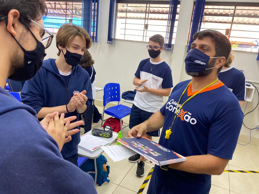 HOMENAGEM DIA DOS PROFESSORES