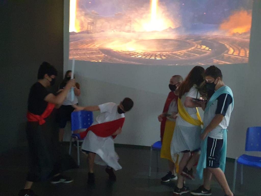 COMUNICAÇÃO E MOVIMENTO