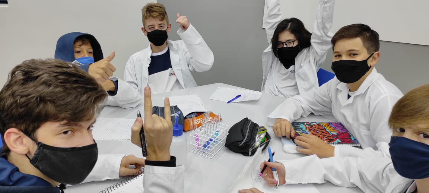 LABORATÓRIO DE QUÍMICA