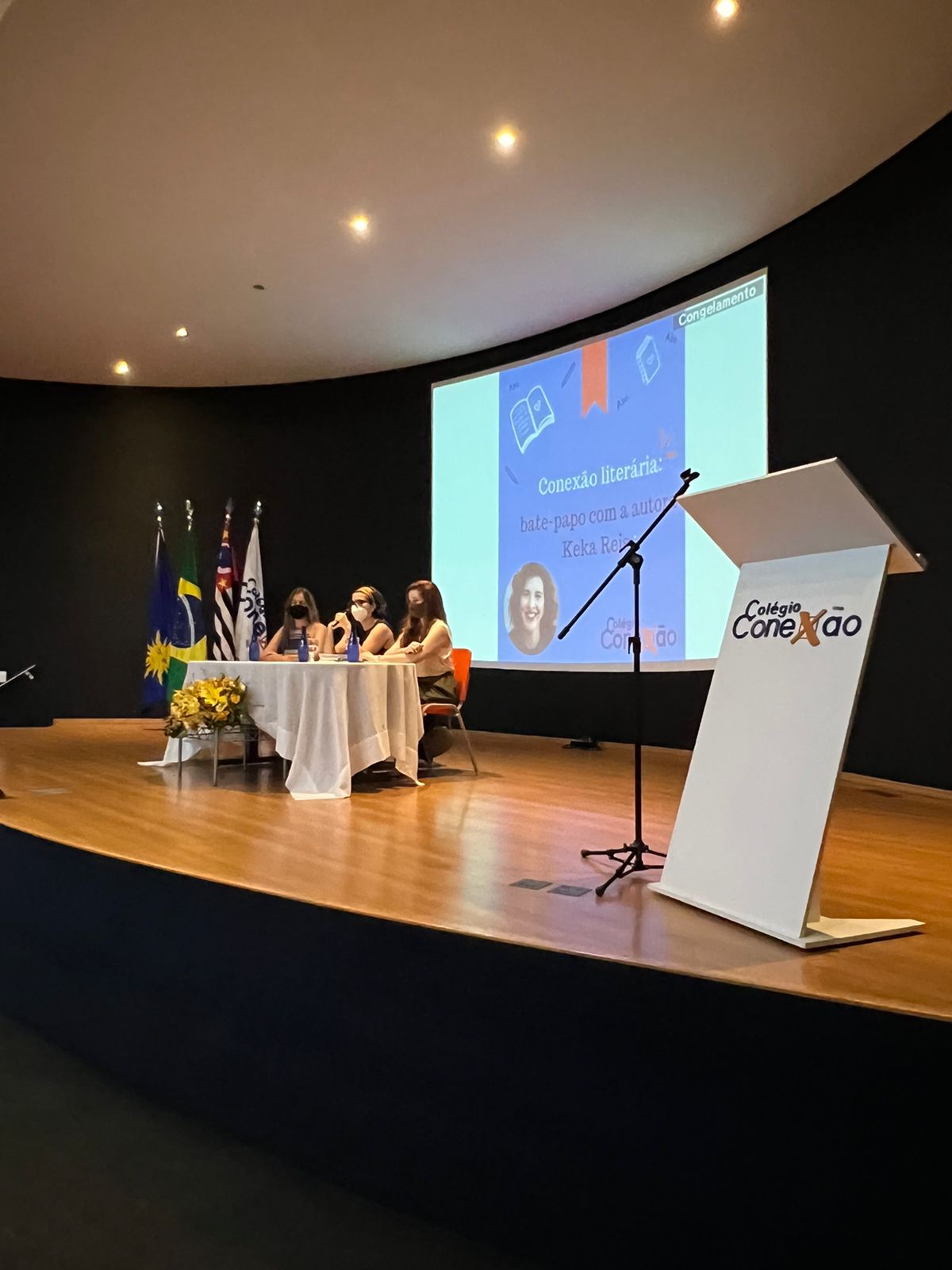 Conexão Literária: Bate-papo com a autora Keka Reis