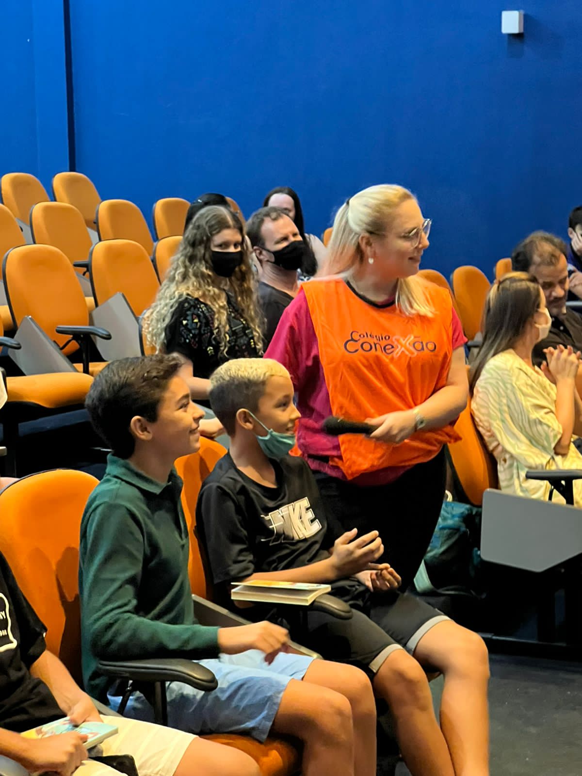 Conexão Literária: Bate-papo com a autora Keka Reis