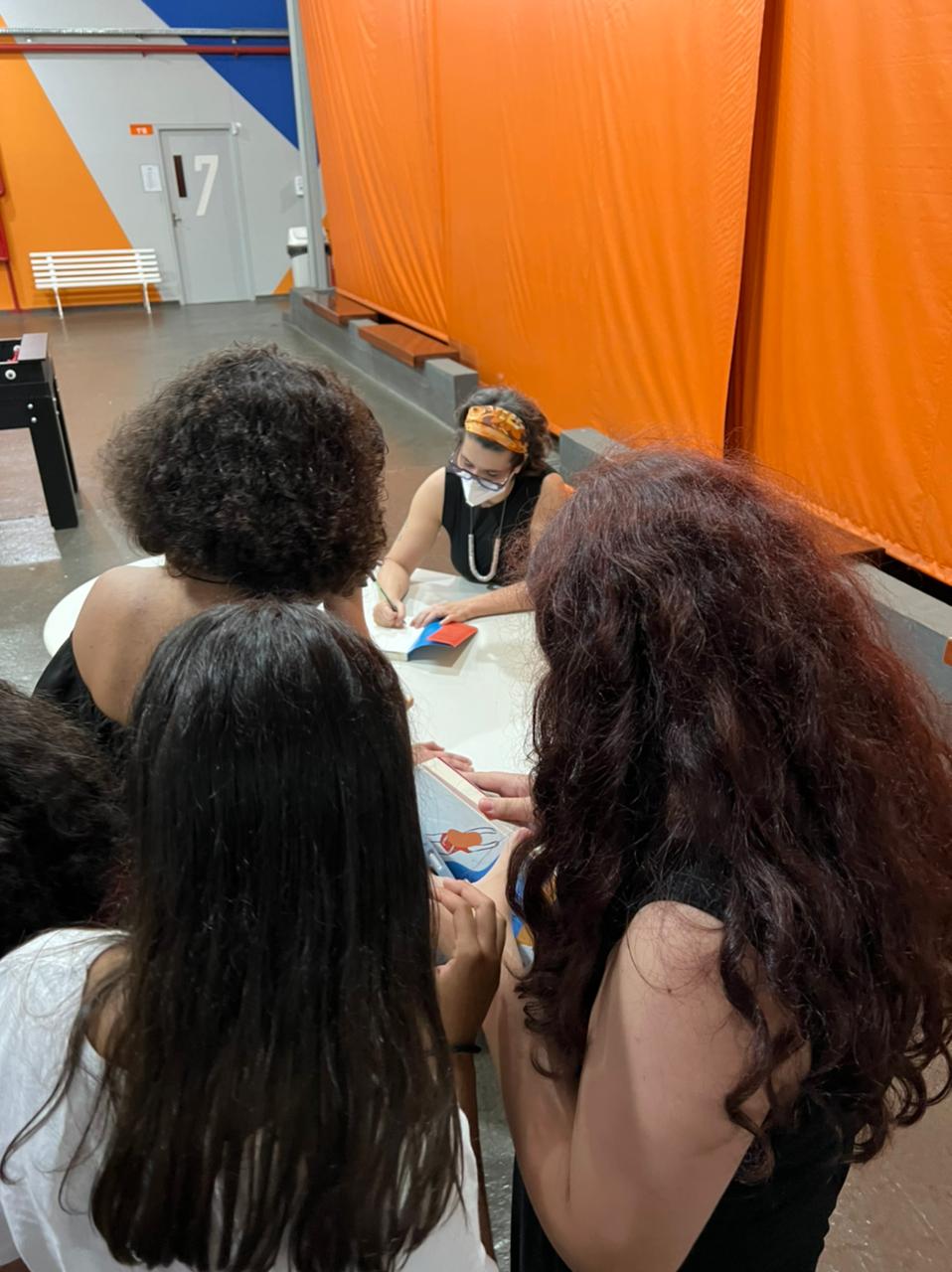 Conexão Literária: Bate-papo com a autora Keka Reis