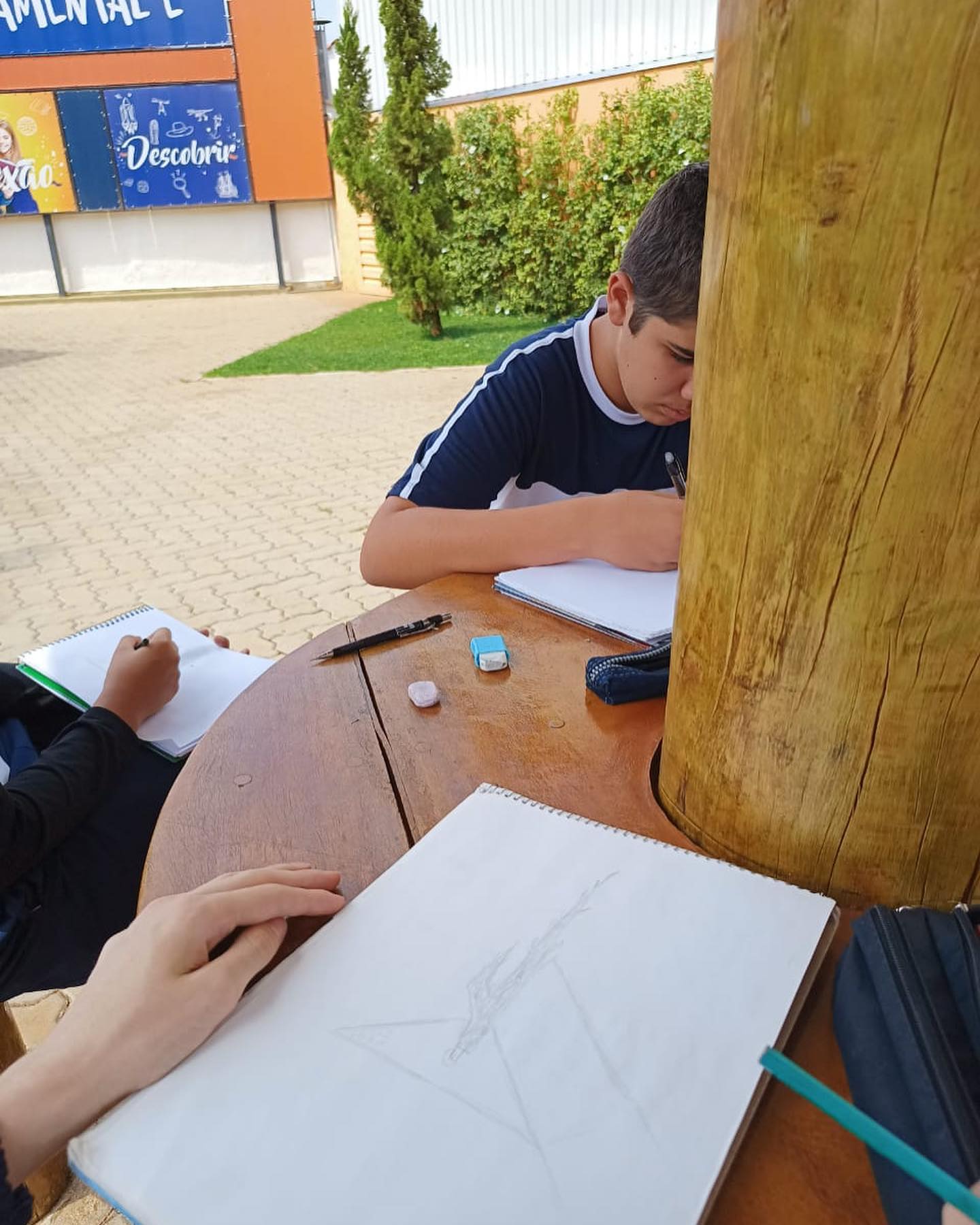 Aulas práticas da disciplina de Artes