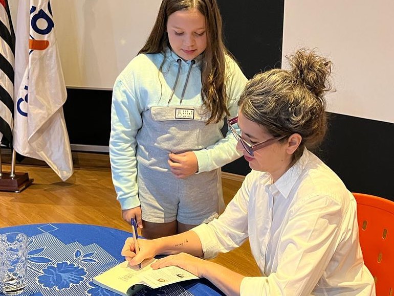 Encontro com a autora Keka Reis