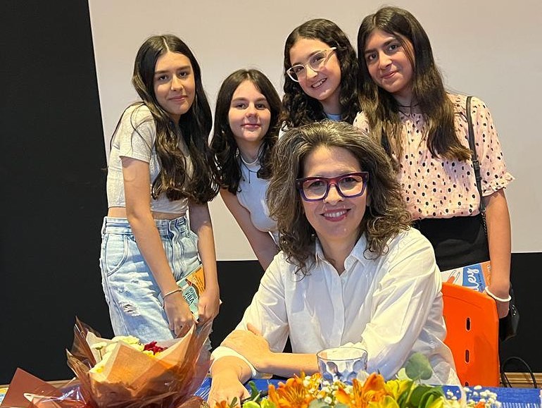 Encontro com a autora Keka Reis