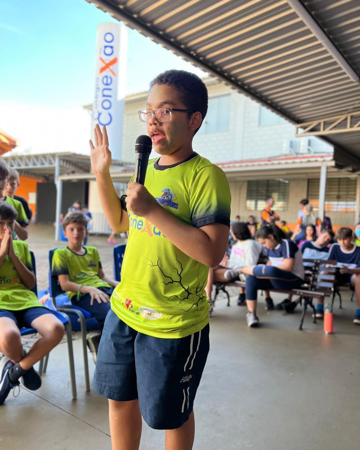 “Soletrando: a palavra na ponta da língua!”