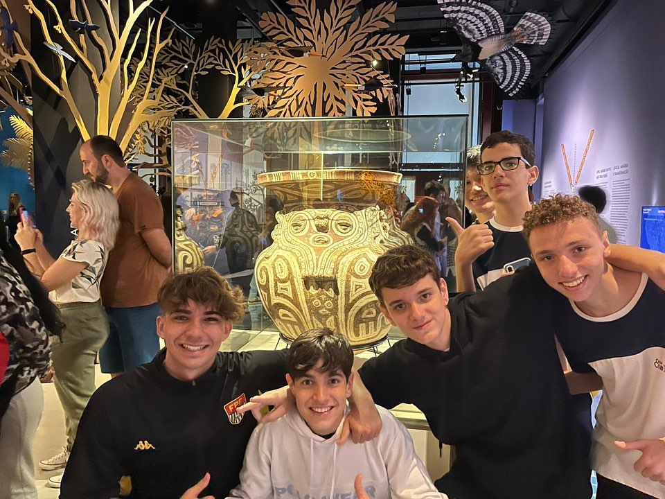 Excursão Cultura - Museu da Língua Portuguesa, Pinacoteca e exposição de Michelangelo