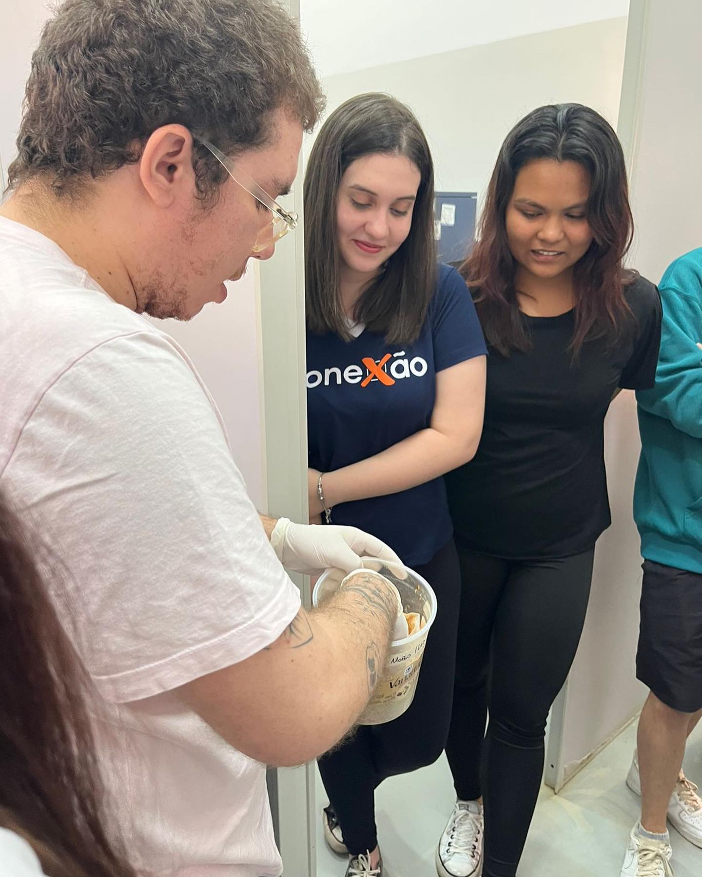 Visita técnica na Faculdade de Ciências Farmacêuticas de Araraquara (UNESP). 