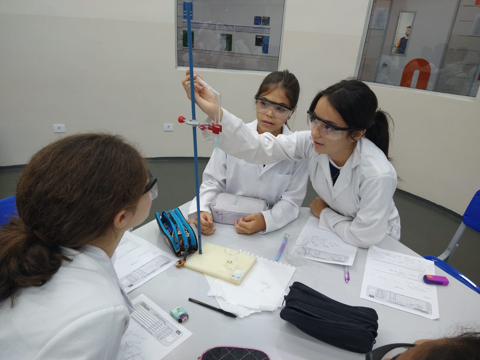 Laboratório - Biologia, Física e Química