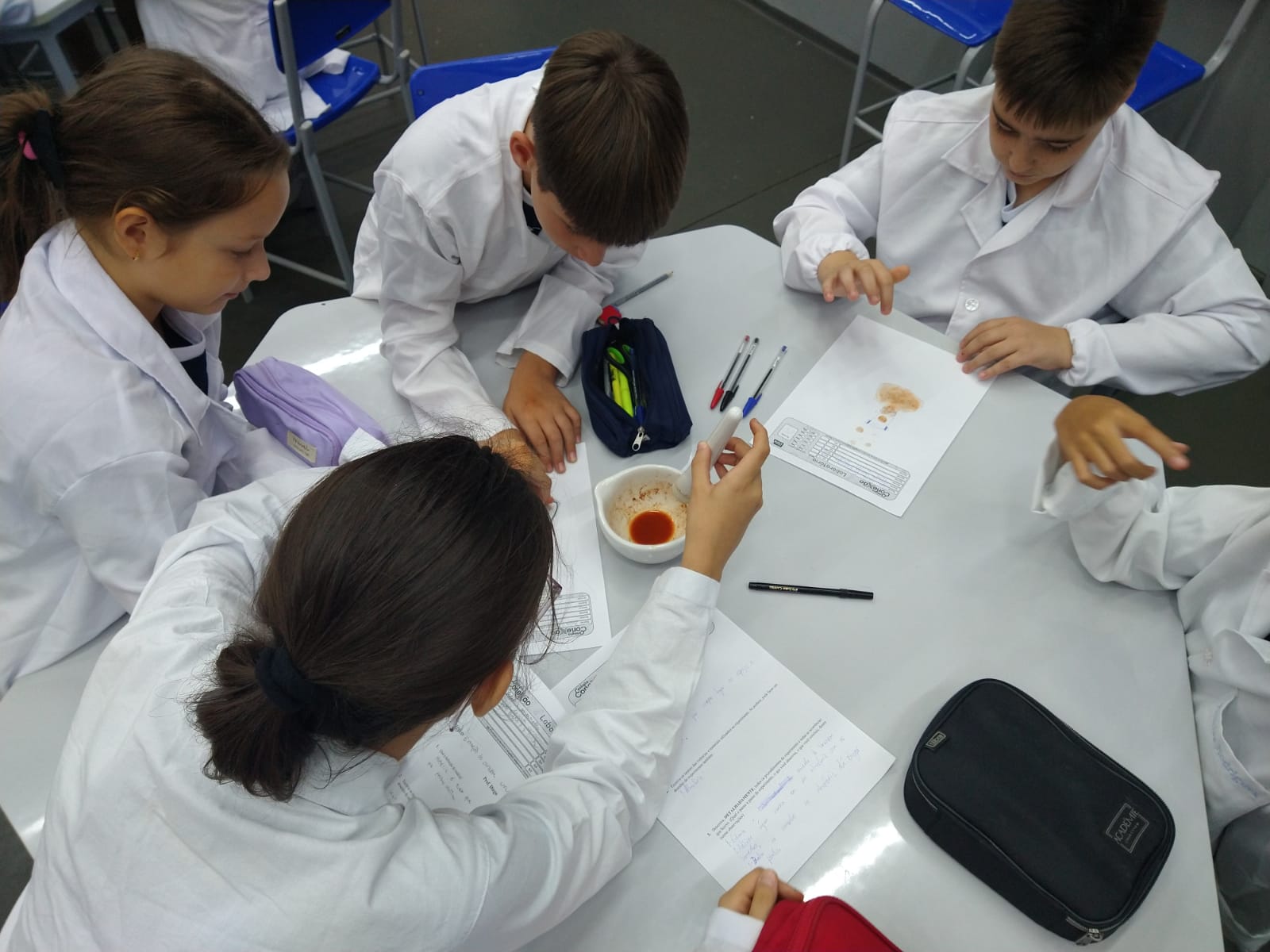 Laboratório - Biologia, Física e Química