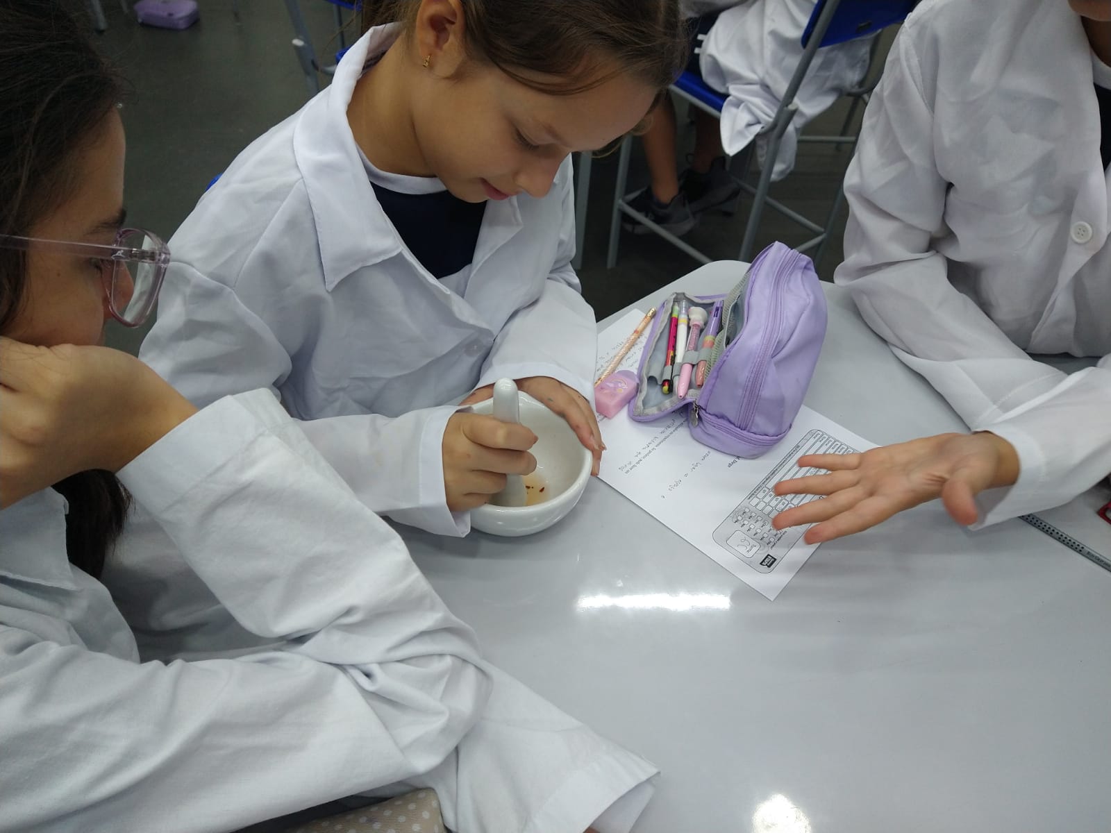 Laboratório - Biologia, Física e Química
