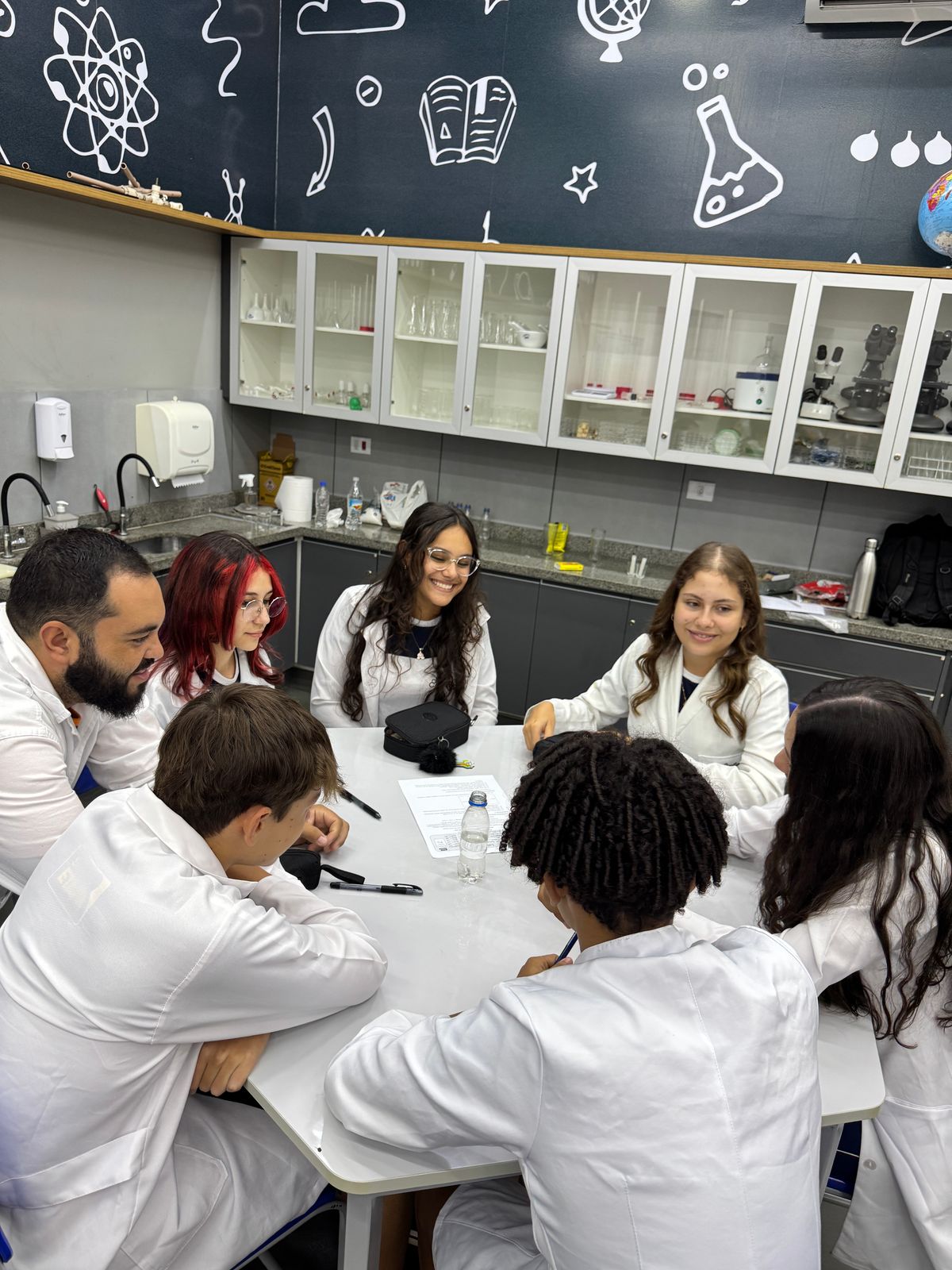 Laboratório - Biologia, Física e Química