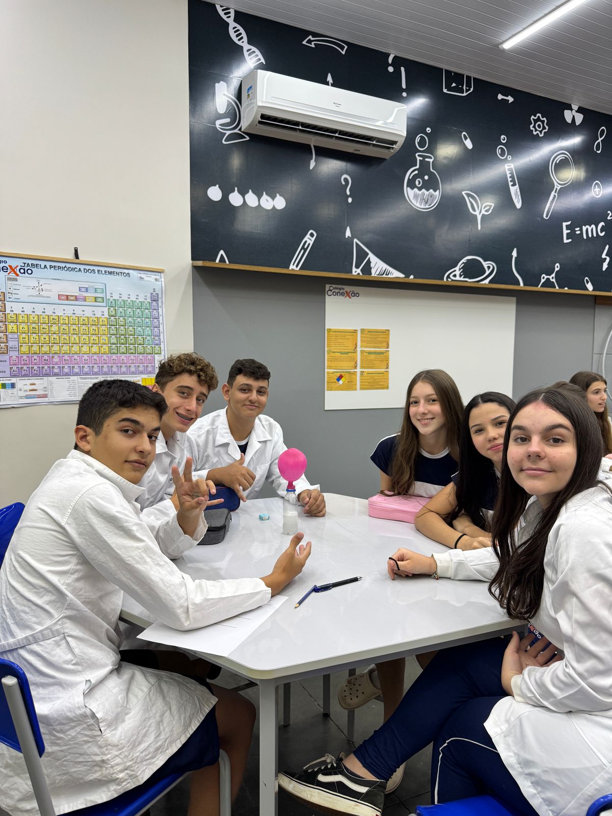 Laboratório - Biologia, Física e Química