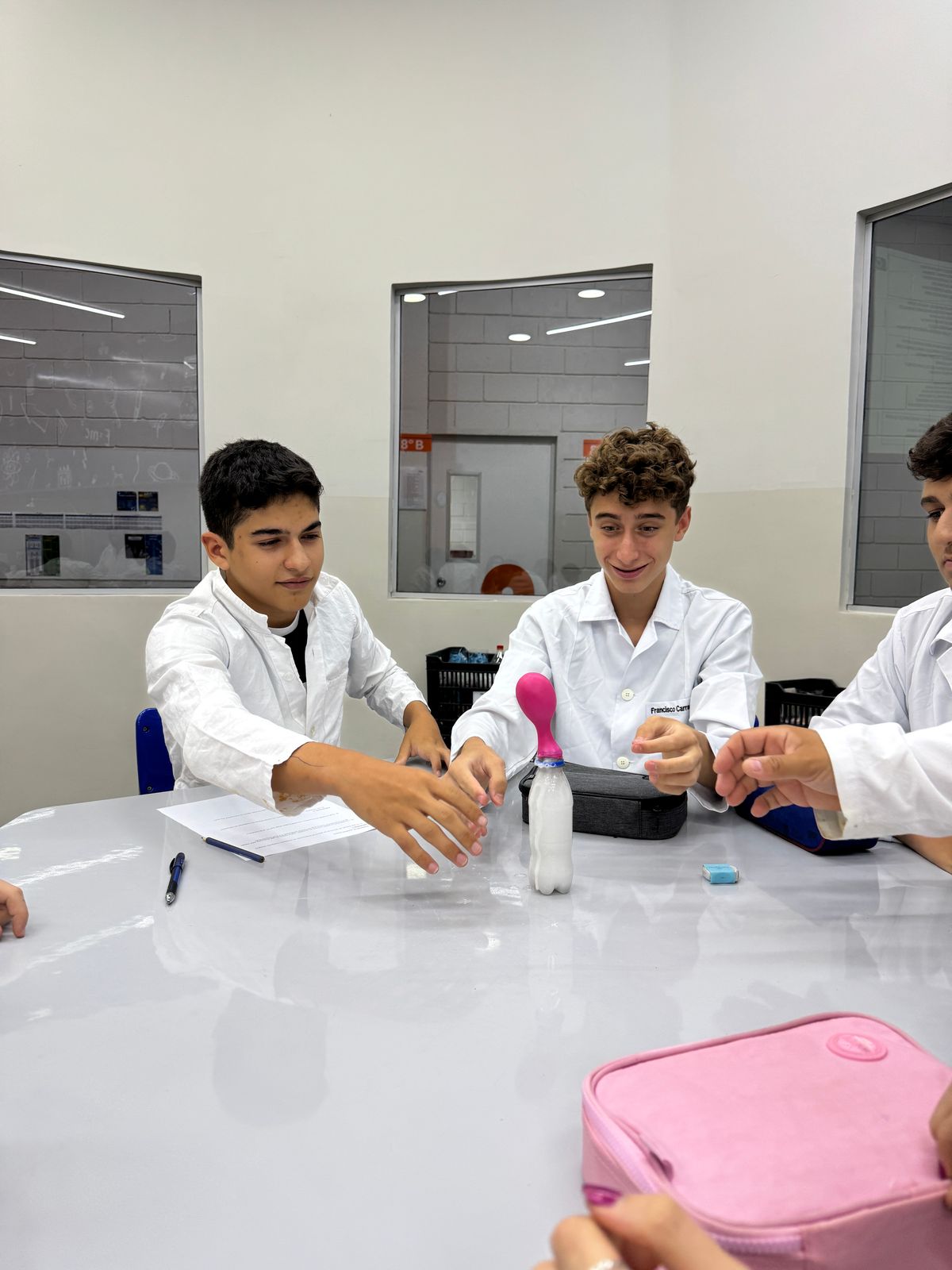 Laboratório - Biologia, Física e Química