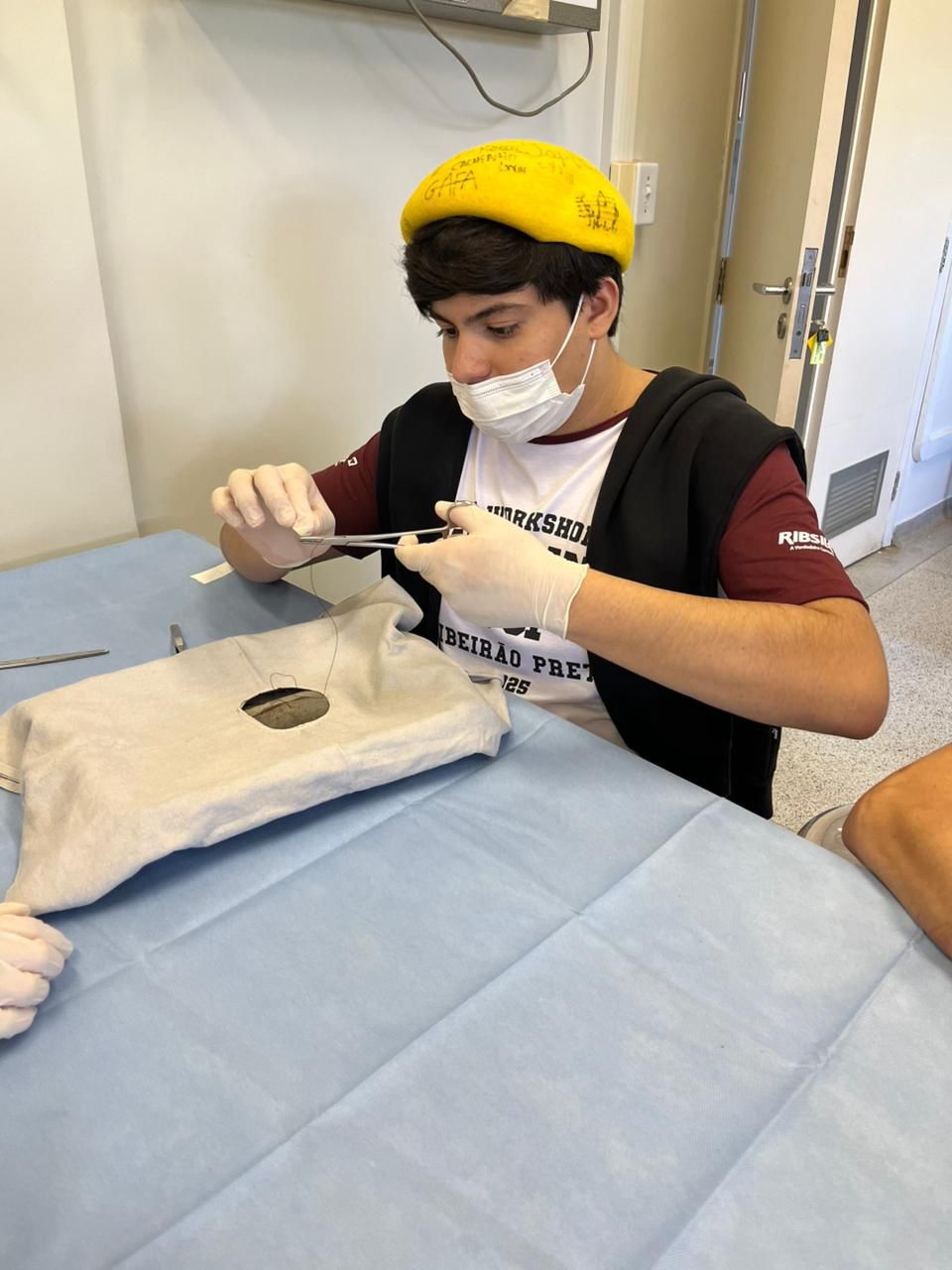 Alunos do Ensino Médio e Pré-Vestibular Participam de Workshop de Medicina da USP