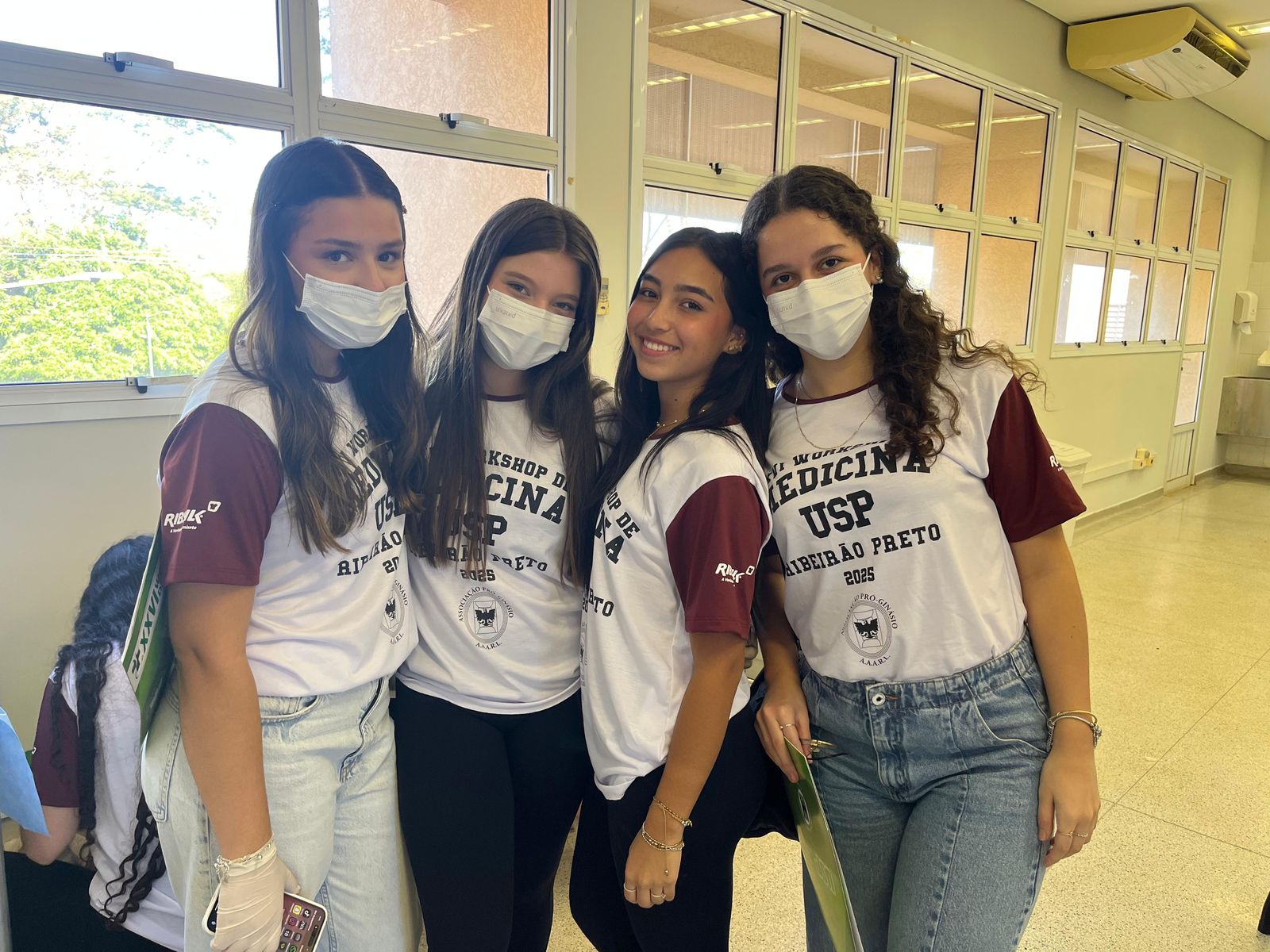 Alunos do Ensino Médio e Pré-Vestibular Participam de Workshop de Medicina da USP