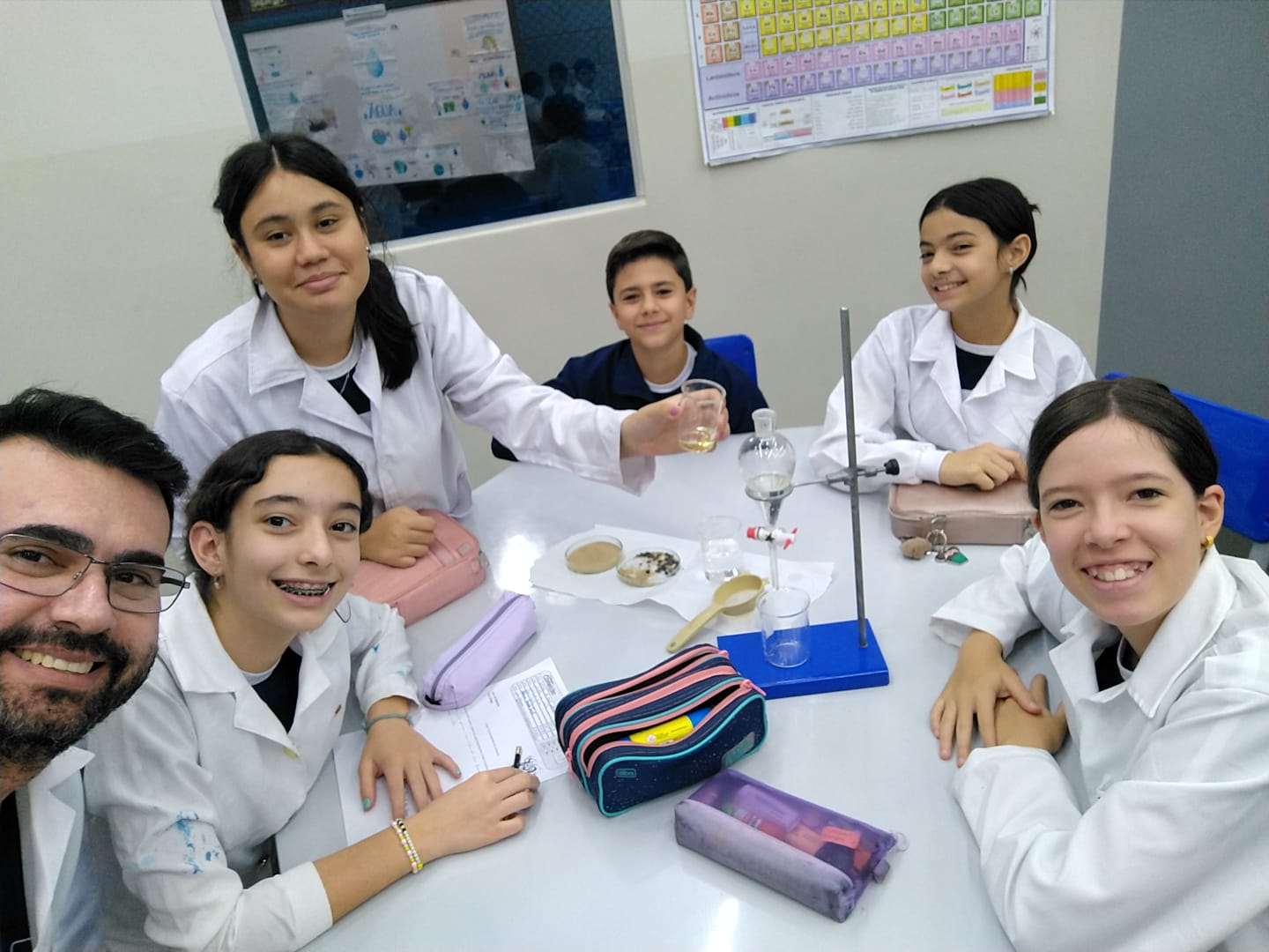 Laboratório - Biologia, Física e Química