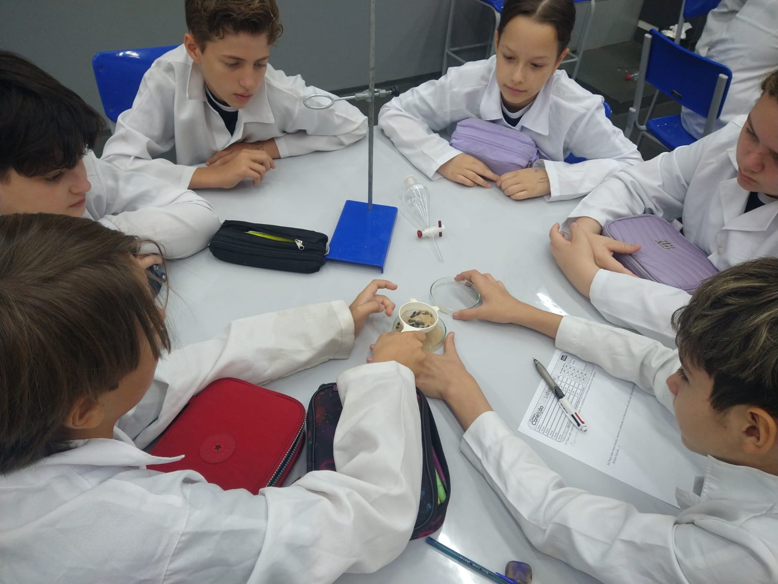 Laboratório - Biologia, Física e Química